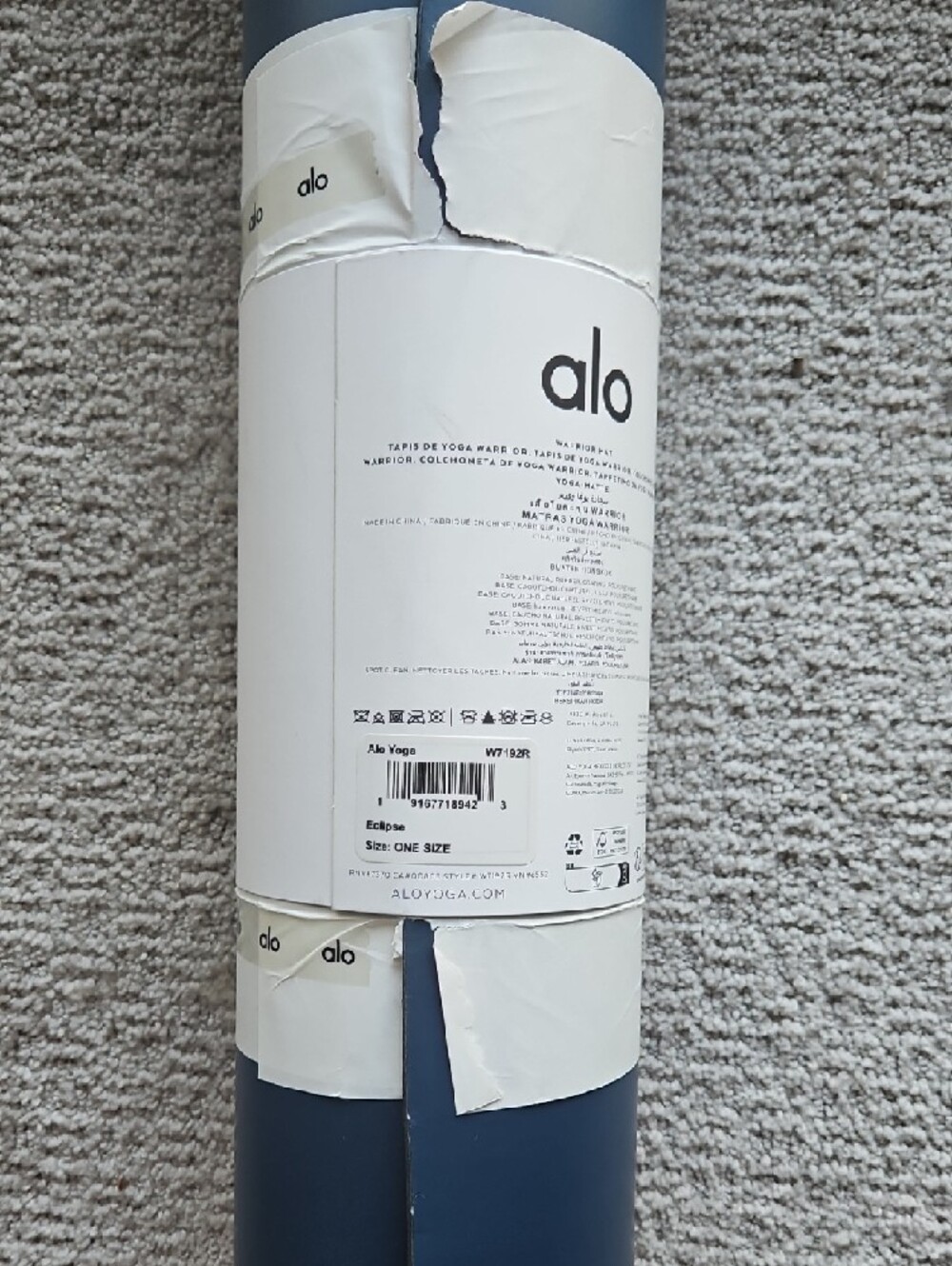 Alo Warrior Yoga Mat - Navy Blue - Picture 2 of 3